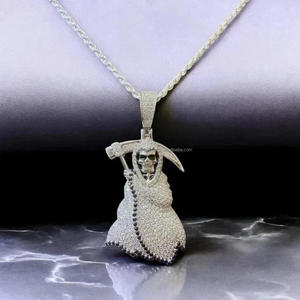 Colgante de Lujo con Diseño de Cebo de Muerte, Diamantes VVS Cultivados en Laboratorio, con Plata de Ley 925, Joyería Hip Hop - Product Image 1