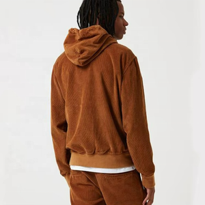 Sweat à capuche en velours côtelé à carreaux pour homme, style streetwear, avec poche kangourou et impression numérique, collection printemps, marron - Product Image 1