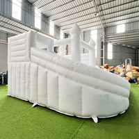 Château gonflable de luxe blanc pour mariage avec toboggan pour mariages, réceptions et célébrations