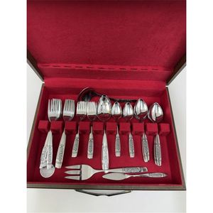 Ensemble de couverts élégants en métal argenté avec boîte de rangement en bois, vaisselle de luxe, ensemble de couverts pour cadeau, pour l'hôtellerie - Product Image 1