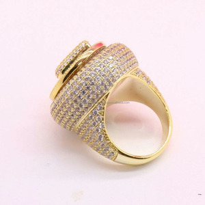 แหวนหมั้นแบบกำหนดเองพร้อมชื่อ  ทำจากเงินแท้ 925 ชุบโรเดียม  ดีไซน์ฮิปฮอป  ของขวัญวันครบรอบแต่งงาน  แบบฝังเพชรแบบคลัสเตอร์และแบบกรงเล็บ - Product Image 3