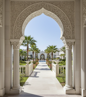 Dômes et arches d'architecture de mosquée en marbre blanc artisanal, durables, imperméables, travail de sculpture islamique traditionnel, taille personnalisée