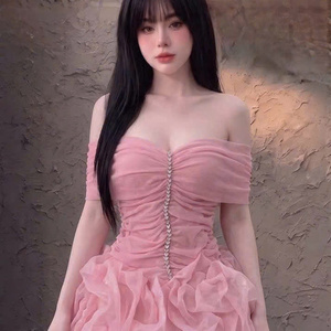 ชุดเดรสผ้าไหมทรงแม็กซี่สำหรับผู้หญิง ดีไซน์เรียบหรู เอวธรรมชาติ แขนสั้น สวมใส่ได้ทั้งแบบลำลองและเป็นทางการ ซักได้ หลากหลายแบบ - Product Image 4