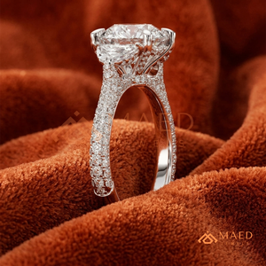 Bague en argent 925 à trois pierres rondes pour femme, style élégant de fiançailles, bijou étincelant, idée cadeau - Product Image 3