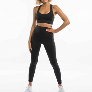 Conjunto de Yoga para Mujer de Alta Calidad con Logotipo Personalizado, Diseño Transpirable y de Secado Rápido, Patrón Sólido, Tallas Grandes - Product Image 4