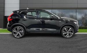 SUV Vo-ll-vo XC-40 2020 d'occasion en excellent état - Product Image 3