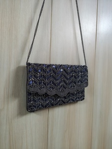 Bolso de mano con cuentas de cristal, diseño artesanal tradicional, bolso de moda para mujer, para uso en la noche y celebraciones, en venta. - Product Image 2