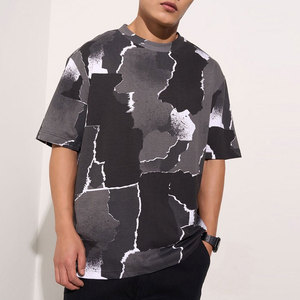 Camisetas de camuflaje transpirables de verano para caza, camisetas vintage desgastadas con efecto descolorido para hombre, camisetas con bolsillo rasgado y estampado personalizado. - Product Image 1