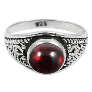 Anillo de Granate Rojo con Corte Brillante Redondo, Hecho a Mano con Plata de Ley 925, Estilo Bohemio Vintage para Hombre - Product Image 1