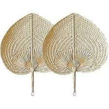 Elegante abanico de bambú, exquisitamente elaborado, un regalo de boda ideal para invitados y recuerdo de fiesta. - Product Image 3