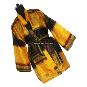 KS003 Kimono court en soie vintage pour femme, style bohème, ample, imprimé floral coloré, idéal pour la plage et les vacances - Product Image 5
