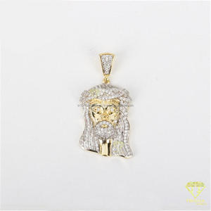 Colgante de fe cristiana con diamantes de moissanita para hombres y mujeres - Product Image 6