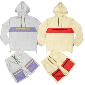 Conjunto Corto de Chaqueta Cortavientos y Pantalones Cortos de Nylon Transpirable para Hombre con Logotipo Bordado Personalizado, Ropa Urbana de Verano con Capucha - Product Image 5