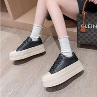 Semelles épaisses décontractées pour femmes et filles pour augmenter la tendance de la mode chaussures en cuir pour biscuits chaussures blanches