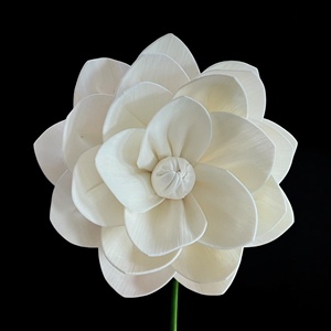 FLORES GRANDES DE MADERA SOLA, Flor de Rosa Inglesa Hecha a Mano, Sostenible, 15-16 CM, Diseño Mixto - Product Image 2