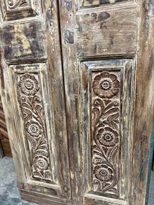 Porte en bois au design unique avec une fabrication haut de gamme pour de magnifiques entrées de maisons, disponible au meilleur prix - Product Image 6