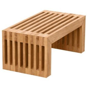 Banco rectangular de madera con diseño de listones y un acabado marrón claro natural, adecuado para uso en exteriores. - Product Image 2