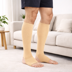 Manchons de compression pour mollets |   Chaussettes à soutien gradué à bout ouvert |   Vêtements de récupération pour la course à pied et les voyages |   Manchons de compression pour le soutien des jambes - Product Image 1