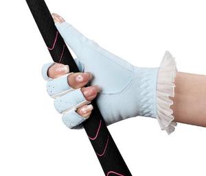 Gants de golf en microfibre bleu clair, demi-doigts, pour femmes, avec bordure à volants et fermeture auto-agrippante - Product Image 2
