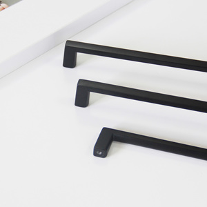 Servicio ODM: Herrajes Modernos de Aleación de Zinc Negro Mate con Barra Cuadrada para Gabinetes de Cocina, Cajones de Baño y Muebles - Product Image 4