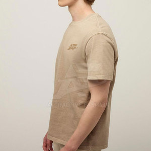 T-shirt décontracté léger effet délavé au soleil avec des caractéristiques de design confortables, t-shirt durable effet délavé au soleil pour hommes - Product Image 3