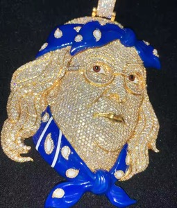 Colgante de lujo de oro laminado de 18K con moissanita y dijes temáticos de bandana azul, joyería hip hop, colgante bicolor con incrustaciones de circonitas para hombre - Product Image 6