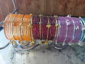 Juego de brazaletes de cristal étnicos para mujer con borlas, pulseras apilables para boda, multicolor - Product Image 1