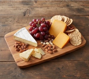 Ensemble de 2 planches à découper en bois d'olivier, rectangulaires, avec trou pour accrocher, pour la préparation et le service en cuisine - Product Image 6