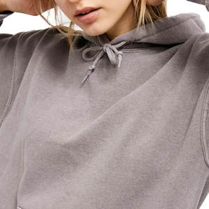 Sweat à capuche uni avec logo imprimé et cordon de serrage pour un confort optimal, style minimaliste, poche frontale, respirant et confortable, à prix abordable. - Product Image 4