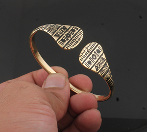 Bracelet pour homme en argent 925 plaqué or 18 carats, bracelet manchette de luxe en argent sterling 925 massif, bracelet minimaliste géométrique pour homme - Product Image 2