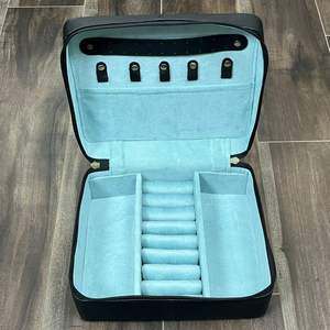 Design de luxe grande main usiné en cuir bijoux collier boucle d'oreille bague Bracelet mallette de rangement élégant voyage bijoux organisateur boîte - Product Image 6