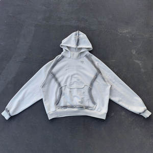 Sweat à capuche oversize pour homme avec panneaux à bords bruts, finition vintage délavée et détails minimalisés - Product Image 1