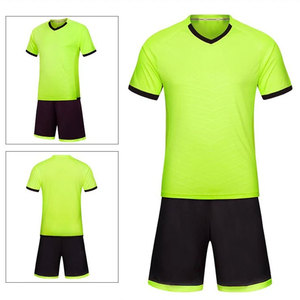 Tenues de football pour hommes en polyester 100% sublimé, vêtements de sport en polyester pour adultes, uniformes de football pour adultes - Product Image 3