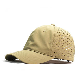Casquette de sport unisexe 6 panneaux en maille satinée 100 % polyester respirante, imperméable, réglable, séchage rapide, motif léopard – Collection Printemps/Été - Product Image 3