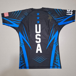 Maillot de compression personnalisé pour MMA, idéal pour le grappling et l'entraînement de combat - Product Image 4