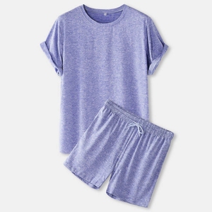 เสื้อยืดโลโก้แบบกำหนดเองพร้อมกางเกงขาสั้น ชุดกีฬาผู้ชายสองชิ้น ชุดออกกำลังกาย แห้งเร็ว ระบายอากาศได้ดี เหมาะสำหรับการฝึกซ้อมในยิมและการวิ่ง - Product Image 2