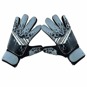 Professional Kids Child Keeping <b>Gloves</b> Sports and Entertainment Adjustable Strong <b>Gripped</b> Comfortable Goalkeeper <b>Gloves</b> - Product Image 3