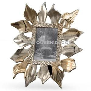 Cadres photo portables plaqués or, taille personnalisable, utilisation sur table, bureau et accessoires de décoration pour la maison - Product Image 1