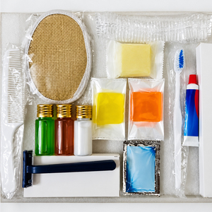 Kit Completo de Amenidades para Huéspedes de Hotel Enrich Global Xport, Kit de Afeitado, Peine, Jabón, Champú, Acondicionador - Artículos Esenciales para el Baño - Product Image 3