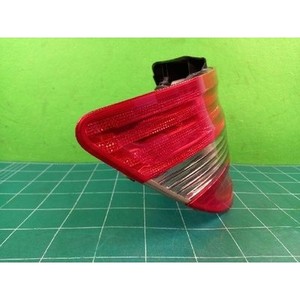 Luz Trasera Izquierda Usada Clase B A1698202564 - Product Image 3
