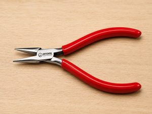 Pince à bec long professionnel en acier inoxydable, outil de précision pour l'enroulement de fil, avec poignée en PVC pour le bricolage - Product Image 5