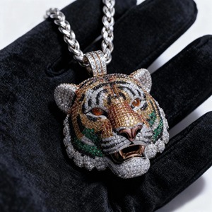 Compre Joyería HIO HOP, Colgante de Tigre Estilo Hip Hop con Incrustaciones de Diamantes para Hombre, Brillante, Plateado, con Moissanita, de Lujo, en Línea en India - Product Image 3