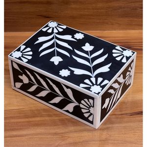Boîte de rangement décorative en os incrusté faite à la main, organisateur de chambre à coucher pour la décoration de la maison, conçue pour le confort et le style - Product Image 4