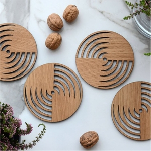 Sous-verres modernes en bois 3D en forme de cube pour boissons, résistants à la chaleur, personnalisables, tapis de table ronds en bois avec incrustation en résine, ensemble de sous-verres pour boissons, tapis de tasse - Product Image 3