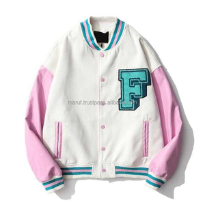 Chaqueta de Invierno Personalizada MSWVJ121 con Bordado de Chenille en la Parte Delantera y Trasera, Mangas Rosa Bebé, Cuello Alto de Lana Blanca y Cierre con Botones de Cuerno - Product Image 1