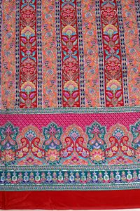 ผ้าพิมพ์ลายดอกไม้สีแดงพีชพร้อมลายเส้นและขอบตกแต่ง สำหรับตัดเย็บชุดคุर्ติ ผ้าสำหรับชุดพื้นเมือง - Product Image 3