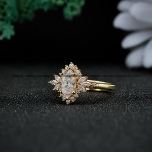 Bague de fiançailles solitaire en moissanite taille marquise Phoenix Enterprise, plaquée rhodium, en argent sterling 925, sertie à griffes - Product Image 3