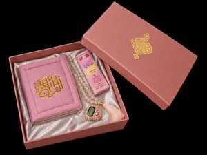 Coran rose avec tasbih et compteur numérique dans un coffret cadeau, calligraphie dorée, design élégant pour les cadeaux du Ramadan et de l'Aïd - Product Image 5