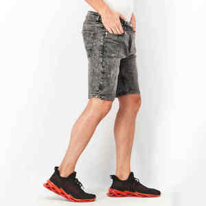 กางเกงยีนส์ขาสั้นสีพื้นสำหรับผู้ชาย สไตล์ไฮสตรีท ขายดีที่สุด คุณภาพสูง ราคาถูก รับสกรีนโลโก้ - Product Image 3