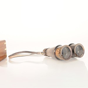 Binocular w leather overlay in <b>wood</b> <b>box</b> - Product Image 3